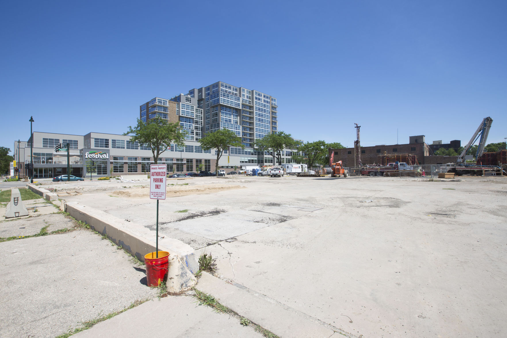 MUSIC VENUE-05.JPG